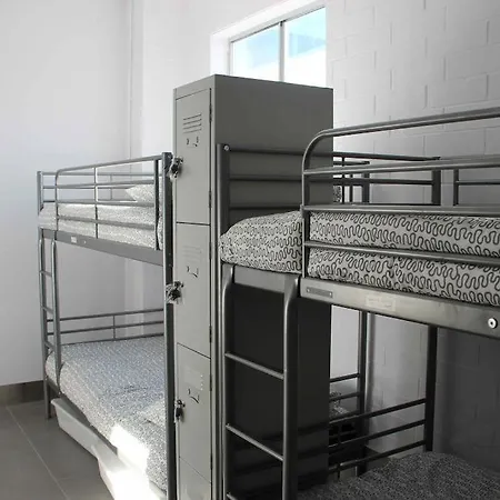 Perth City Backpackers Hostel - Note - Valid Passport Required To Check In Exterior photo
